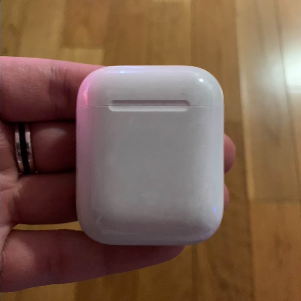 Apple AirPods 2nd Gen